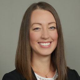 Nicole Dyer